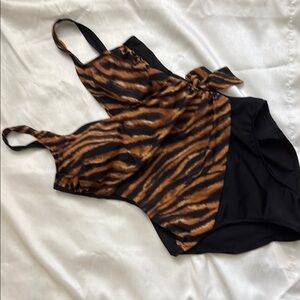 Caribbean Joe Tiger Print Swimsuit Size 12